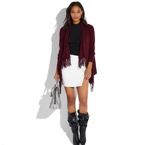 Love Tree Burgundy Fringe Trim Cardigan Sz L, NWT - Picture 3 of 3